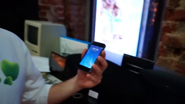 Разбираем подделку (копию) iPhone 5S смотреть онлайн