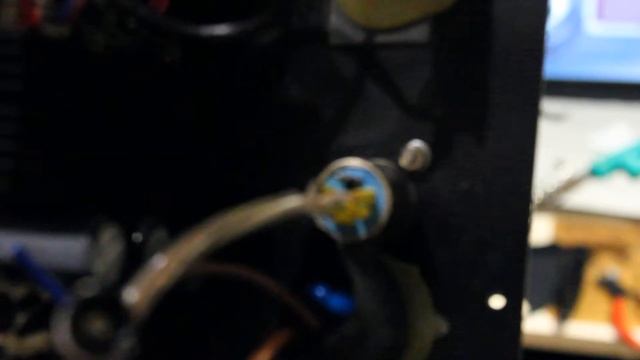 EDIFIER R2700 (съемный кабель на колонку) смотреть онлайн