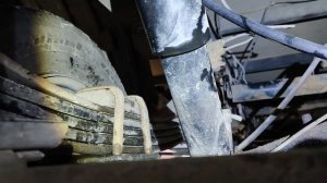 Клинят задние колодки, в чём причина