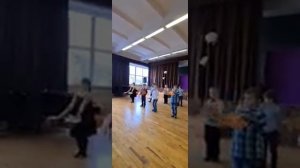 Посвящение в первоклассники, танец с листьями . 1 А
