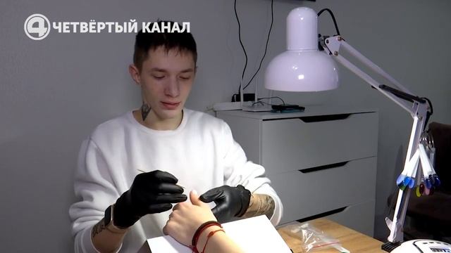 Через что ему пришлось пройти? Мастер маникюра с нелегкой судьбой из детского дома смотреть онлайн