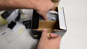 Unboxing the Nikon COOLPIX P7800