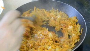 Постное меню.Тушёная капуста с рисом (лаханоризо).