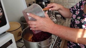 Салат из свеклы на зиму ???Банку съели за раз???