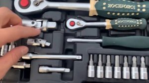 Набор ключей RockForce Premium 82 предмета