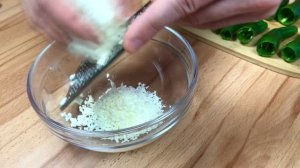 Перчики Халапеньо с сыром (Baked Stuffed Jalapeños) - закуска с остринкой!