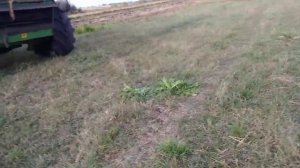 Отцепили жатку и перегнали комбайн ДОН 1500б.
