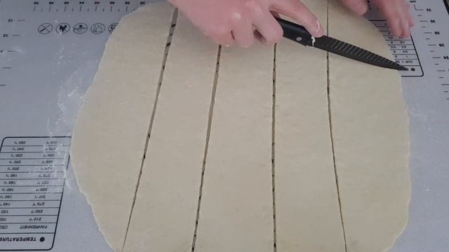 KrebliKrepli Rezept Крепли russisches Schmalzgebäck Rezept  Nachtisch