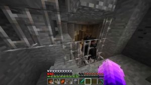 ? ОБОРОТНИ НАПАЛИ НА ДЕРВНЮ ВАМПИРОВ! Выживание в мире вампиров майнкрафт!