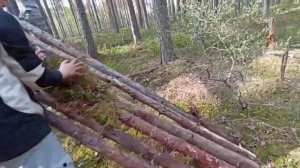 24 ЧАСА В ЛЕСУ! ПРОВËЛ В ЛЕСУ 24 ЧАСА! ПОСТРОИЛ ХИЖИНУ И РАЗЖËГ КОСТËР!