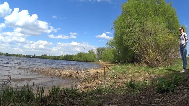 Ловлю ЛЕЩА на ДОНКИ и ПЕНОПЛАСТ. РЫБАЛКА на крокодилы. Река ВОЛГА. Russian fishing