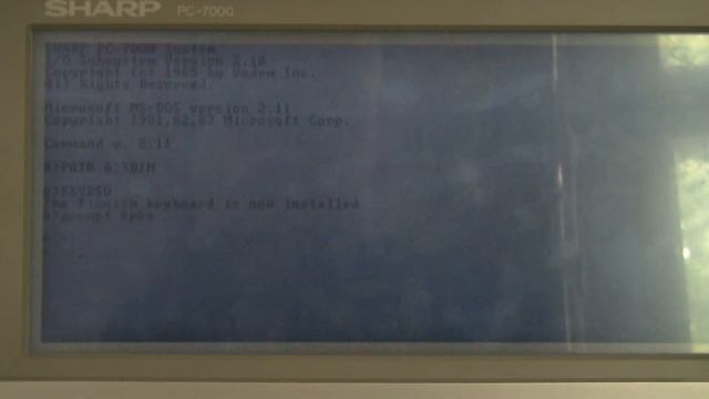 Laite-esittelyssä Sharp PC 7000 kannettava tietokone