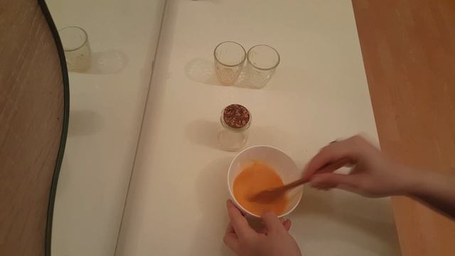 Маска для сухих волос из желтка и моркови.Домашний уход за волосами смотреть онлайн