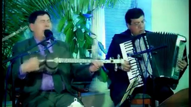 ТОПОЛЯ ТОПОЛЯ ВСЕ В ПУХУ, ПОТЕРЯЛ Я ЛЮБОВЬ НЕ НАЙДУ! смотреть онлайн