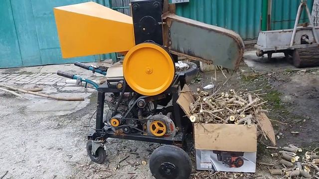 Супер Дробилка веток веткоруб измельчитель самоходная смотреть онлайн