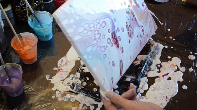 Новый ЭФФЕКТ РАДУЖНЫЕ ПУЗЫРИ в акриловой заливке. смотреть онлайн