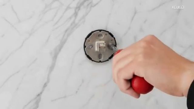 Установка ершика для ванной от Keuco