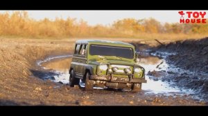 УАЗ на радиоуправлении гоняем по грязи масштаб 1:32. UAZ RC car scale model 1:32.