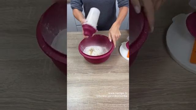 Tupperware магическое дрожжевое тесто.