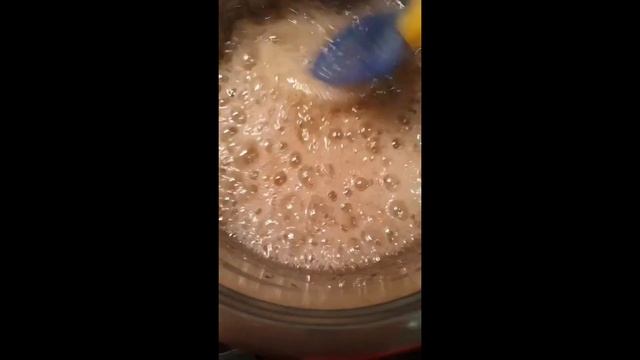 Рецепт: Очень вкусный зефир из чёрной смородины.