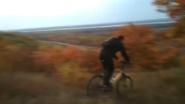 На велосипедах по сопкам Белогорья золотой осенью