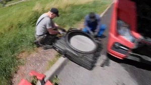 Мерседес Актрос Евро 6. Замена радиатора охлаждения.