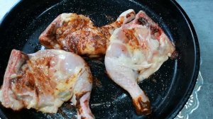 Куриная окорочка жареная в духовке вкусно и сочно