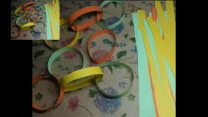 11. Как сделать цепочку и гирлянду из кружочков, поделки из цветной бумаги к новому году, для детей