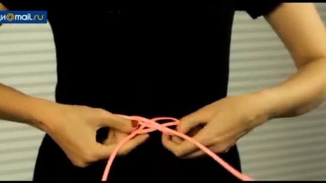 Как правильно и красиво завязать пояс.Для дам. смотреть онлайн