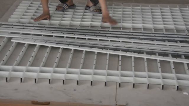 Загатовка и установка потолков грилиато на макро от компании Nanolit. част 2 смотреть онлайн