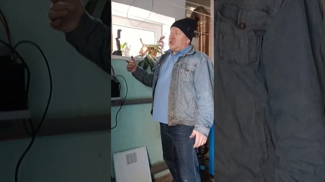 Часть 2. Обзор системы отопления с 2 котлами. Газовый котёл Будерус Логомакс. смотреть онлайн