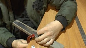Кухонный нож из мех. пилы
