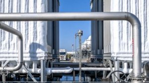 Газпром уточнил спор с Финляндией_ арбитраж постановил заплатить долг за газ.mp4