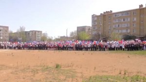 Ученики и педагоги школы N 29 в Астрахани провели патриотический флешмоб