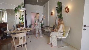 ROOM TOUR: Евротрешка с двумя кухнями, пол терраццо, ванна в спальне и 50 видов растений | РУМ ТУР