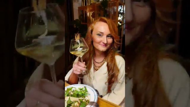 Ресторан, выросший из кулинарного блога, отметил 14-летие. Подробнее в видео и комментарии #kalabas смотреть онлайн