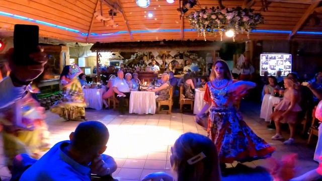 День рождения Дениса/цыгане едут смотреть онлайн