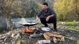 Отдых В Абхазии! Зажарили Камбалу У Реки | Рыба На Садже С Овощами👍