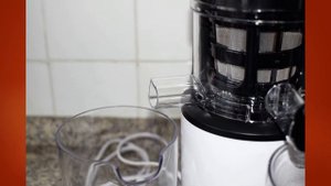 Extractor de jugos con prensado lento, Bosch Slow Juicer MESM500W VitaExtract