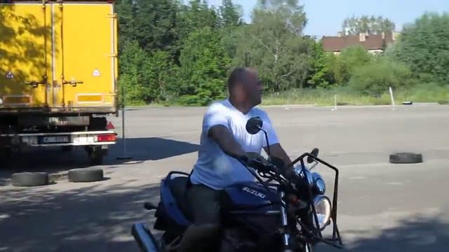 Мото - фигура, маленькая змейка. смотреть онлайн