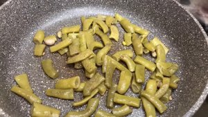 ГОТОВИМ САМУЮ ВКУСНУЮ ЯИЧНИЦУ С ЗЕЛЁНОЙ ФАСОЛЬЮ!