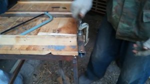 Крепление для стойки к полу.