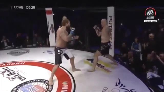 Александр ЕМЕЛЬЯНЕНКО жесткий БОЙ // UFC Россия MMA бои смотреть онлайн