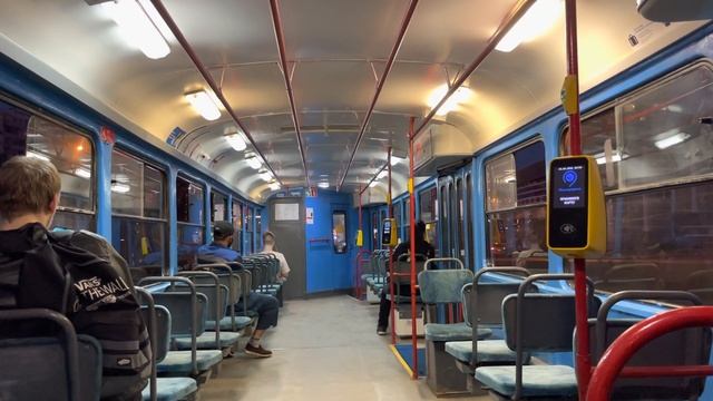 МОСКОВСКИЙ ТРАМВАЙ TATRA ДВОЙНИК
Уходящие в Историю Чехи .. смотреть онлайн