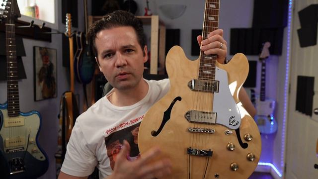 a closer look at the Epiphone Casino смотреть онлайн
