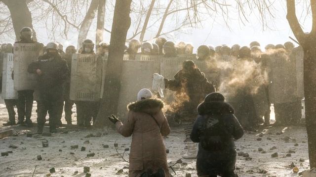 "Никогда мы не будем братьями" (песня на стихи Анастасии Дмитрук)