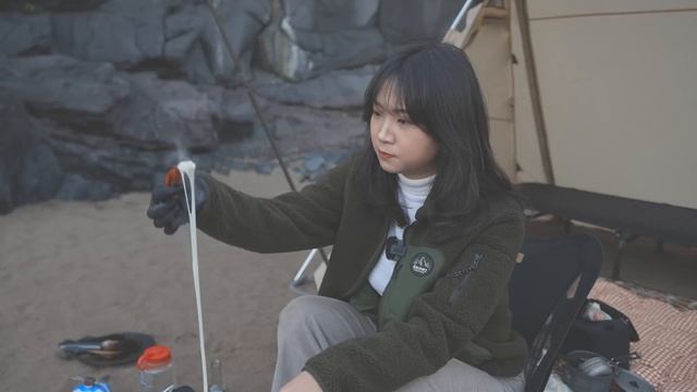 침낭 대신 모래 덮고 잘 뻔.. 아무도 없는 바닷가에서 노지캠핑ㅣ초초초미니 낚싯대로 우럭을 잡았다? смотреть онлайн
