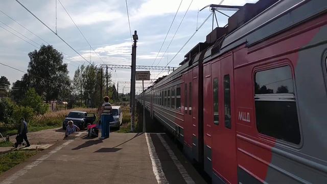 Электропоезд ЭД4М-0459 платформа Орудьево 6.09.2020 смотреть онлайн