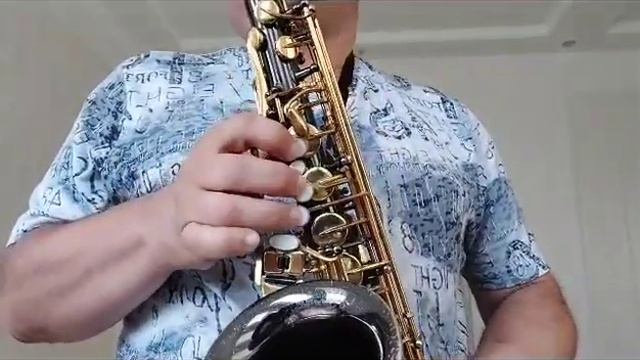 Саксофон альт Custom смотреть онлайн