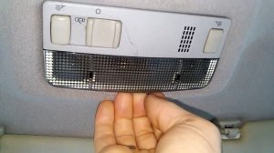 skoda fabia заміна лампочки в салоні